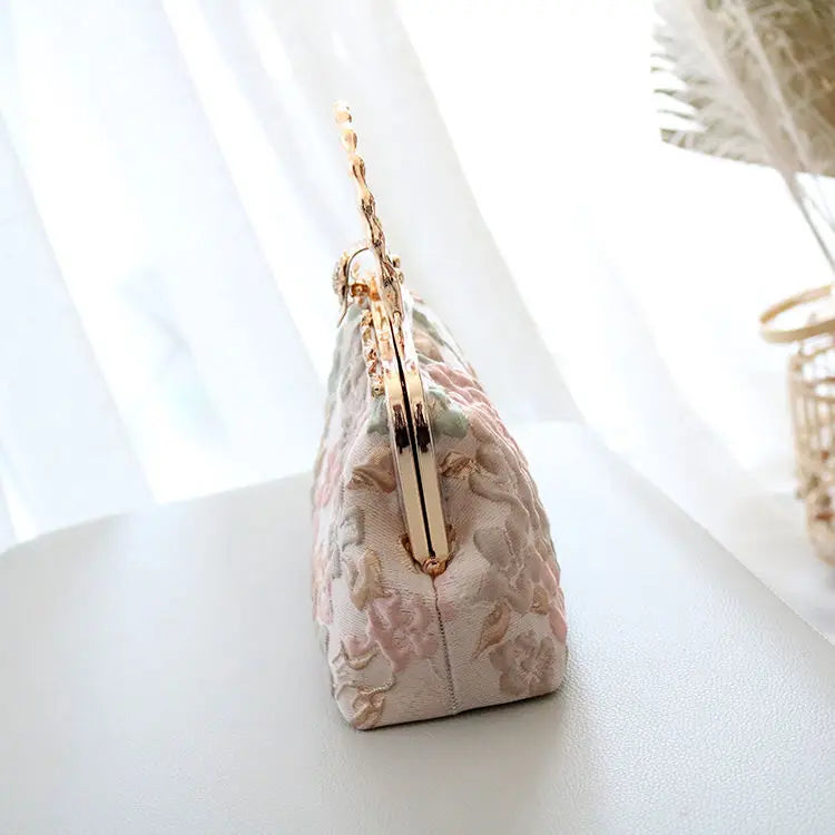 The Floral Socialite